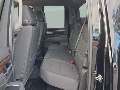 Used 2026 GMC Sierra 2500 SLE AWD/4WD image 10