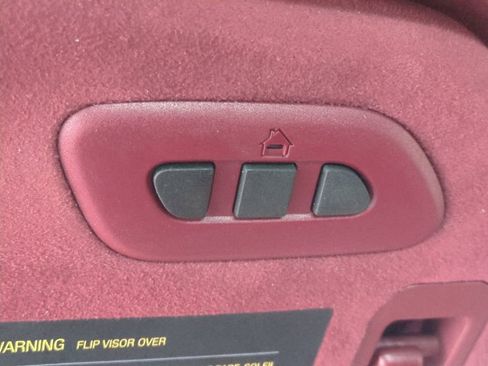 Used 2021 Chevrolet Corvette Stingray Premium Conv w/ Z51 Performance Package image 20