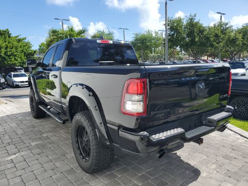 Used 2022 RAM 1500 Big Horn w/ Night Edition image 4