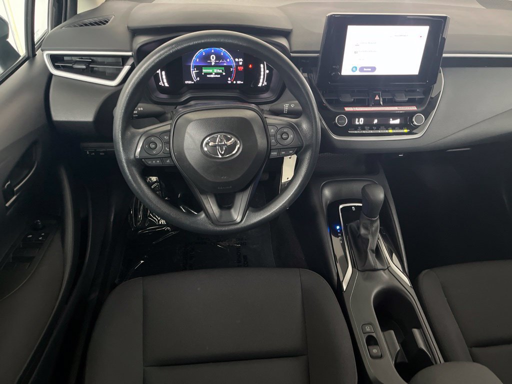 Used 2026 Toyota Corolla LE FWD image 31