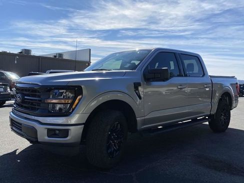 Certified 2024 Ford F150 XLT w/ XLT Black Appearance Package image 9