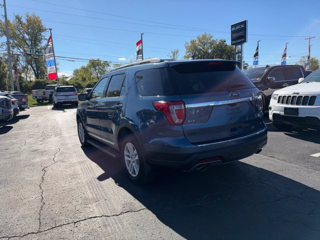 Used 2018 Ford Explorer XLT w/ Equipment Group 202A AWD/4WD image 7