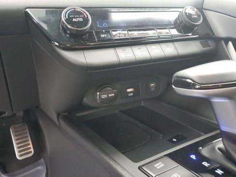 Certified 2025 Hyundai Elantra Sport FWD image 25