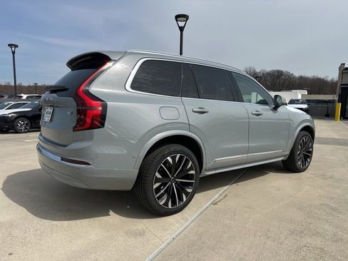 New 2026 Volvo XC90 B6 Plus w/ Protection Package image 7