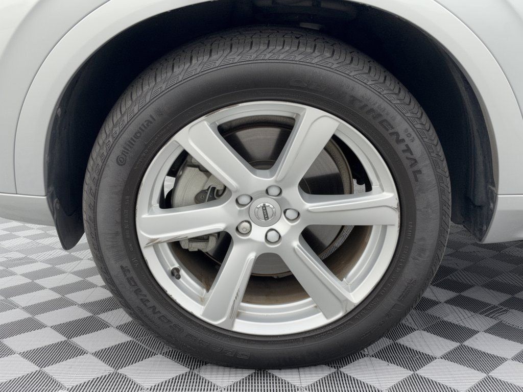 Used 2024 Volvo XC90 B5 Core w/ Protection Package Premier AWD/4WD image 13