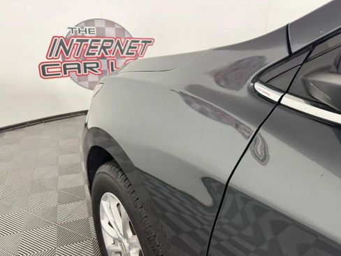 Used 2020 Chevrolet Equinox LT w/ Driver Convenience Package image 23