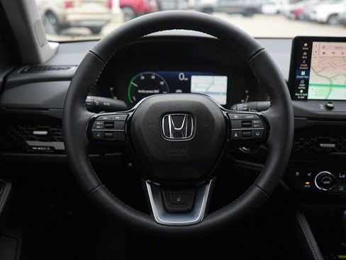 Used 2025 Honda Accord Touring image 16