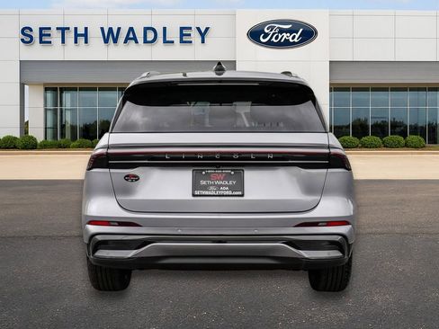 New 2026 Lincoln Nautilus Reserve w/ Jet Appearance Package image 6