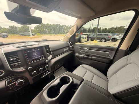 Used 2020 RAM 1500 Big Horn AWD/4WD image 28