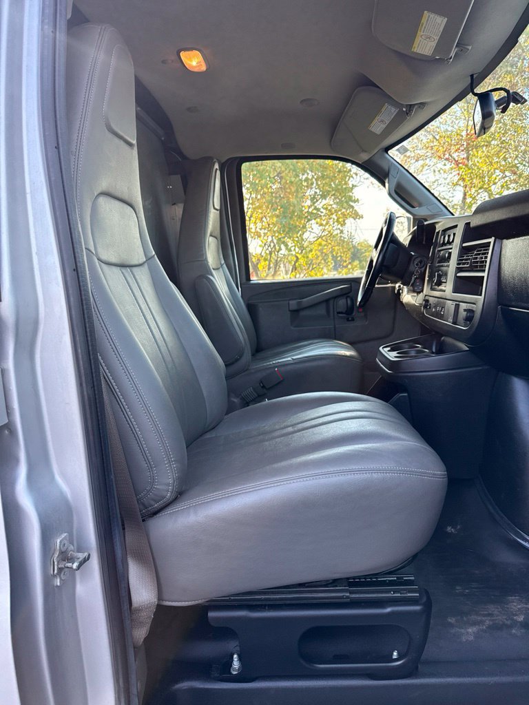 Used 2021 Chevrolet Express 2500 Extended w/ Driver Convenience Package RWD image 13