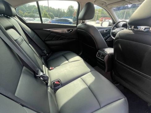 Used 2017 INFINITI Q50 3.0t Premium w/ Driver Assistance Package RWD image 17