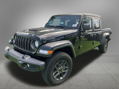New 2025 Jeep Gladiator Sport AWD/4WD image 5