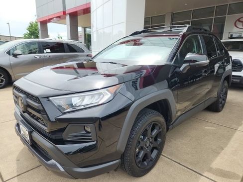 Certified 2020 Toyota RAV4 TRD Off-Road AWD/4WD image 6
