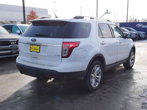 Used 2014 Ford Explorer XLT w/ Equipment Group 202A image 4