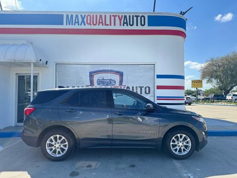 Used 2019 Chevrolet Equinox LS w/ LS Convenience Package image 19