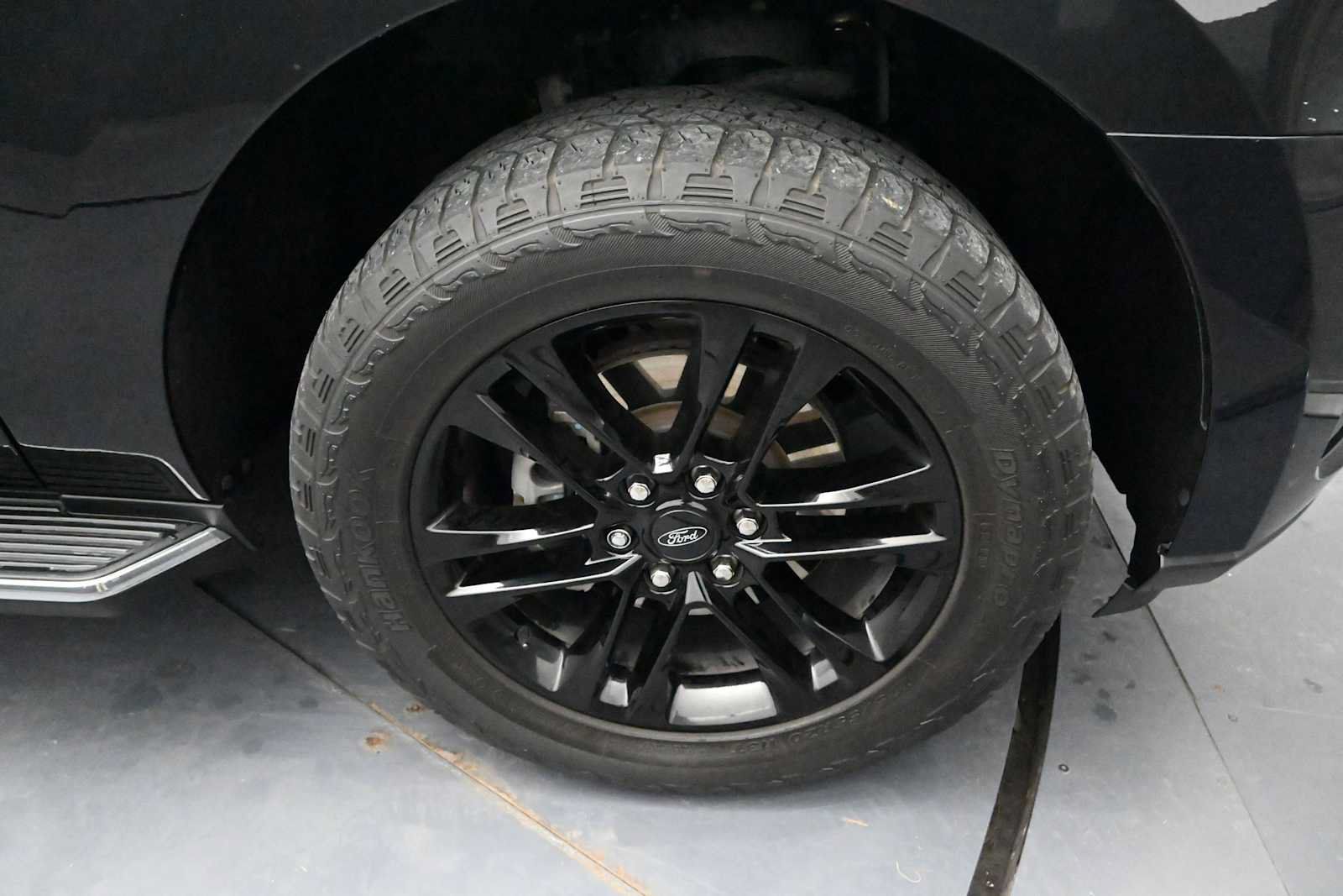 Used 2023 Ford Expedition Max XLT AWD/4WD image 38