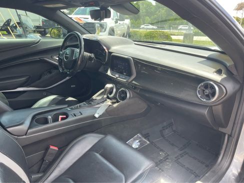 Used 2020 Chevrolet Camaro SS RWD image 22