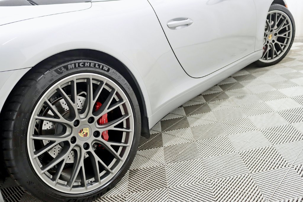 Used 2017 Porsche 911 Carrera S RWD image 13