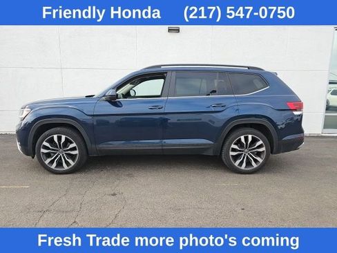 Used 2022 Volkswagen Atlas SE image 2