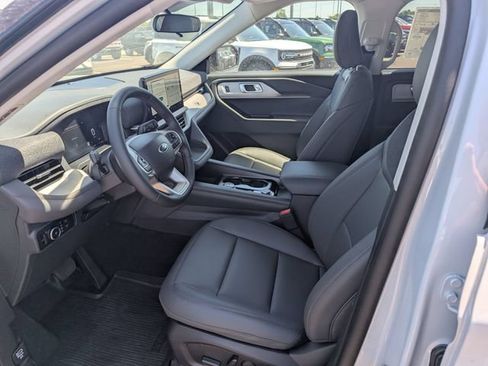 New 2026 Ford Explorer Active w/ Active Comfort Package AWD/4WD image 14
