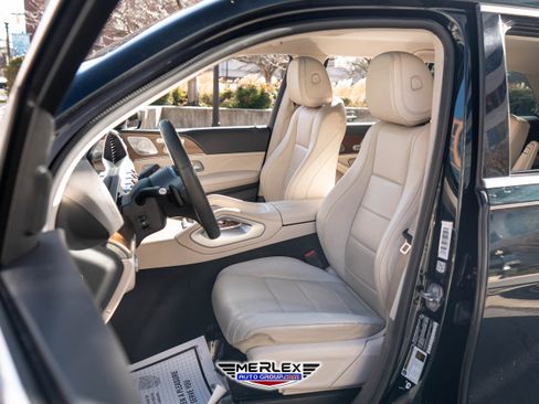 Used 2020 Mercedes-Benz GLS 450 4MATIC w/ Convenience Package image 16