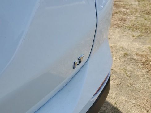 Used 2023 Chevrolet Equinox LT image 29