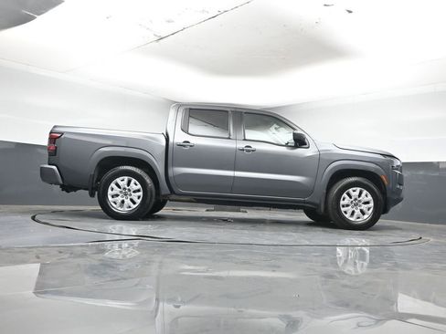 Used 2024 Nissan Frontier SV w/ SV Convenience Package image 33