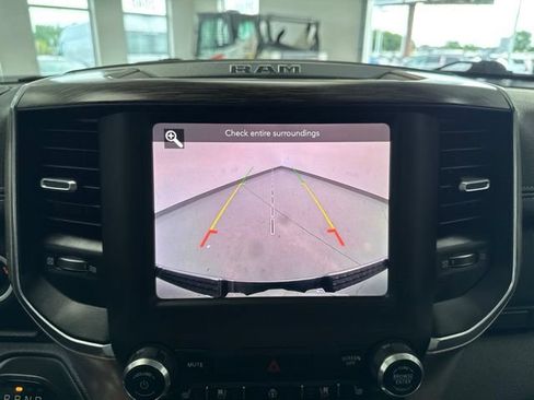Used 2019 RAM 1500 Laramie AWD/4WD image 43