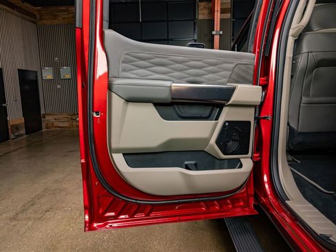 Used 2026 Ford F350 Platinum w/ Platinum Plus Package image 38