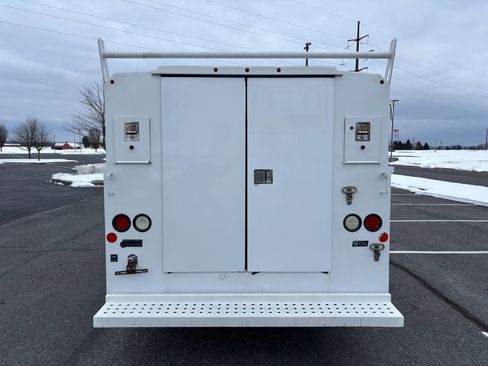 Used 2016 Ford Transit 250 138 w/ Interior Upgrade Package image 7