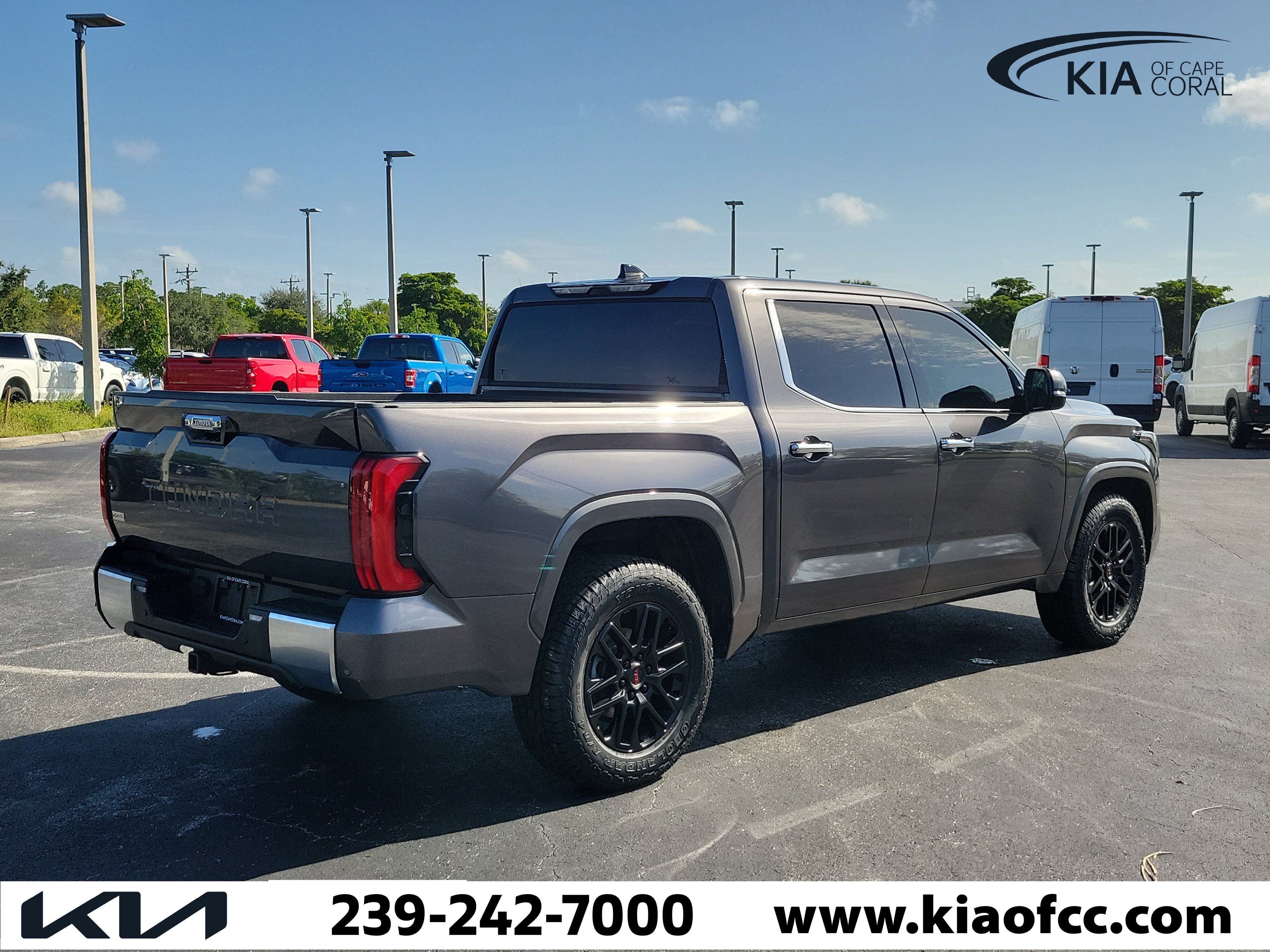 Used 2023 Toyota Tundra Limited w/ Power Package RWD image 6