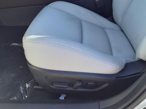 New 2025 MAZDA CX-30 2.5 Turbo w/ Premium Package image 13