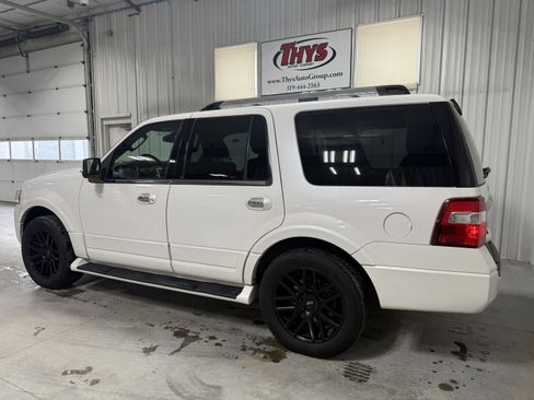 Used 2016 Ford Expedition Limited image 17