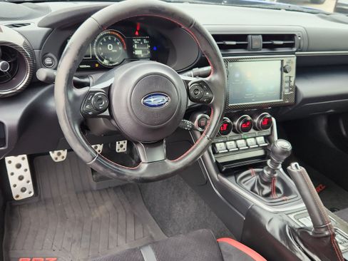 Used 2025 Subaru BRZ Limited RWD image 9