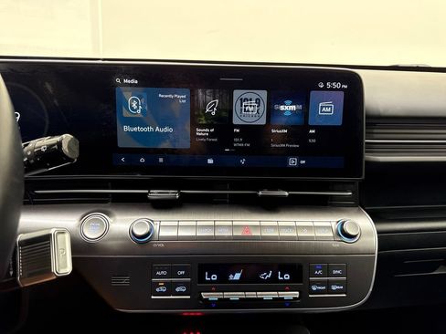 Used 2024 Hyundai Kona SEL w/ Convenience Package FWD image 19