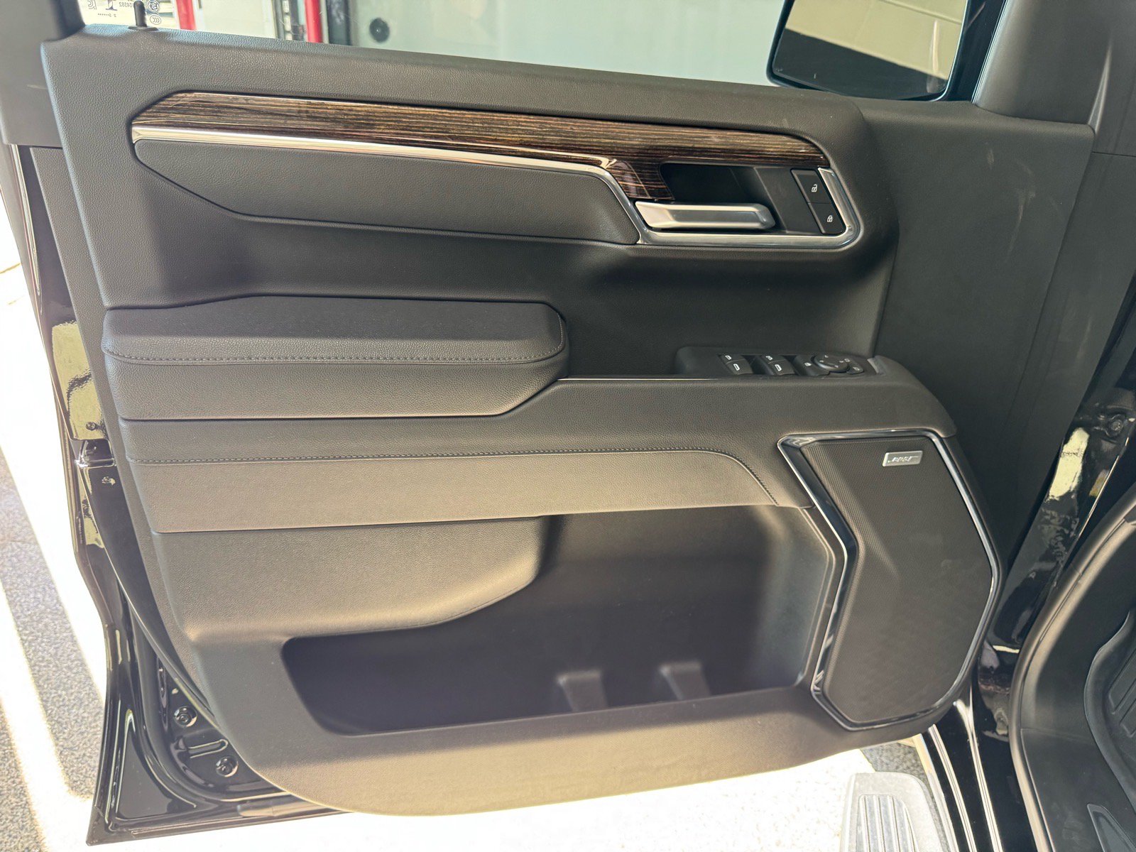 Used 2026 GMC Sierra 1500 Elevation w/ Elevation Premium Package AWD/4WD image 17