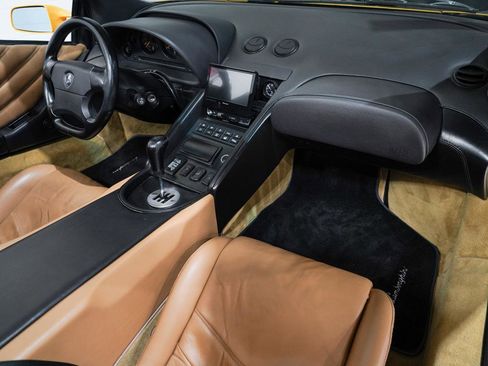 Used 1998 Lamborghini Diablo VT image 14