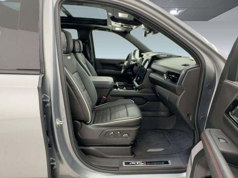 Used 2025 GMC Yukon AT4 Ultimate w/ LPO, Floor Liner Package image 26
