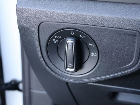 Used 2021 Volkswagen Atlas Cross Sport SEL Premium image 14