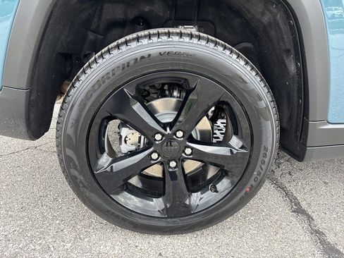 New 2026 Jeep Grand Cherokee Limited AWD/4WD image 12