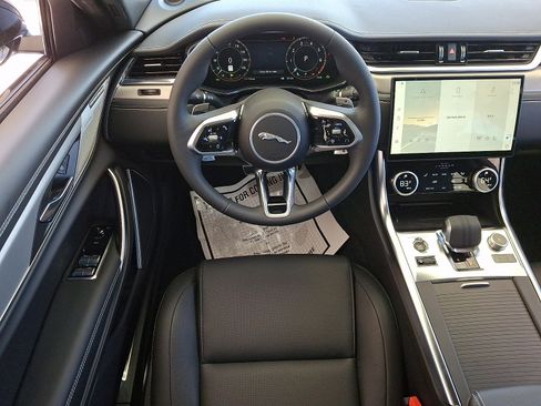 New 2024 Jaguar XF R-Dynamic SE AWD/4WD image 9