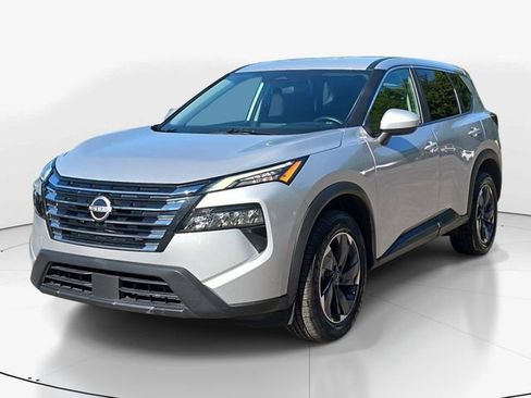 Used 2025 Nissan Rogue SV FWD image 10