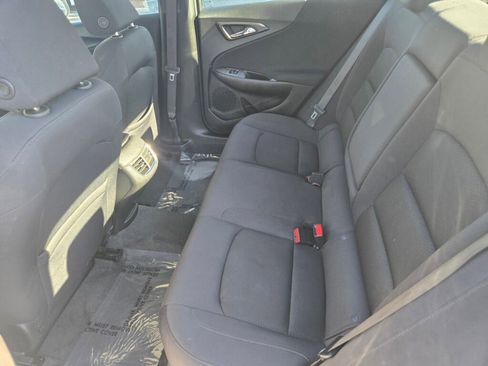 Used 2022 Chevrolet Malibu LT image 15