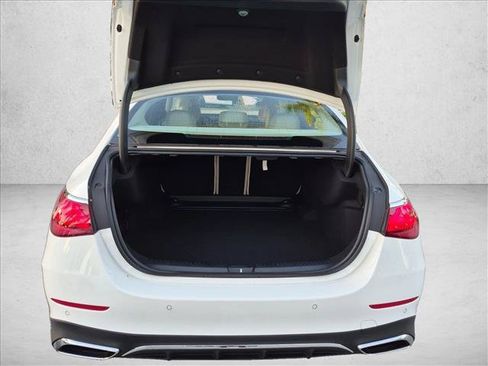Used 2026 Mercedes-Benz E 350 Sedan image 6
