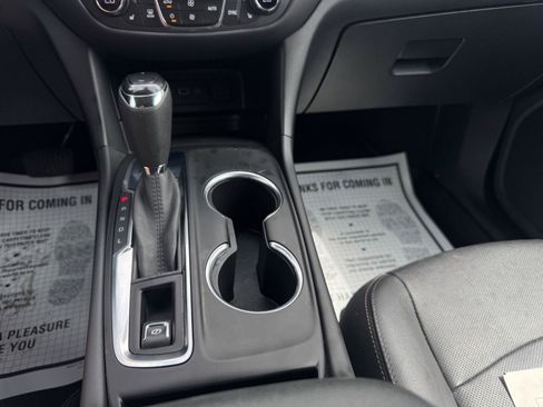 Used 2021 Chevrolet Equinox LT FWD image 23
