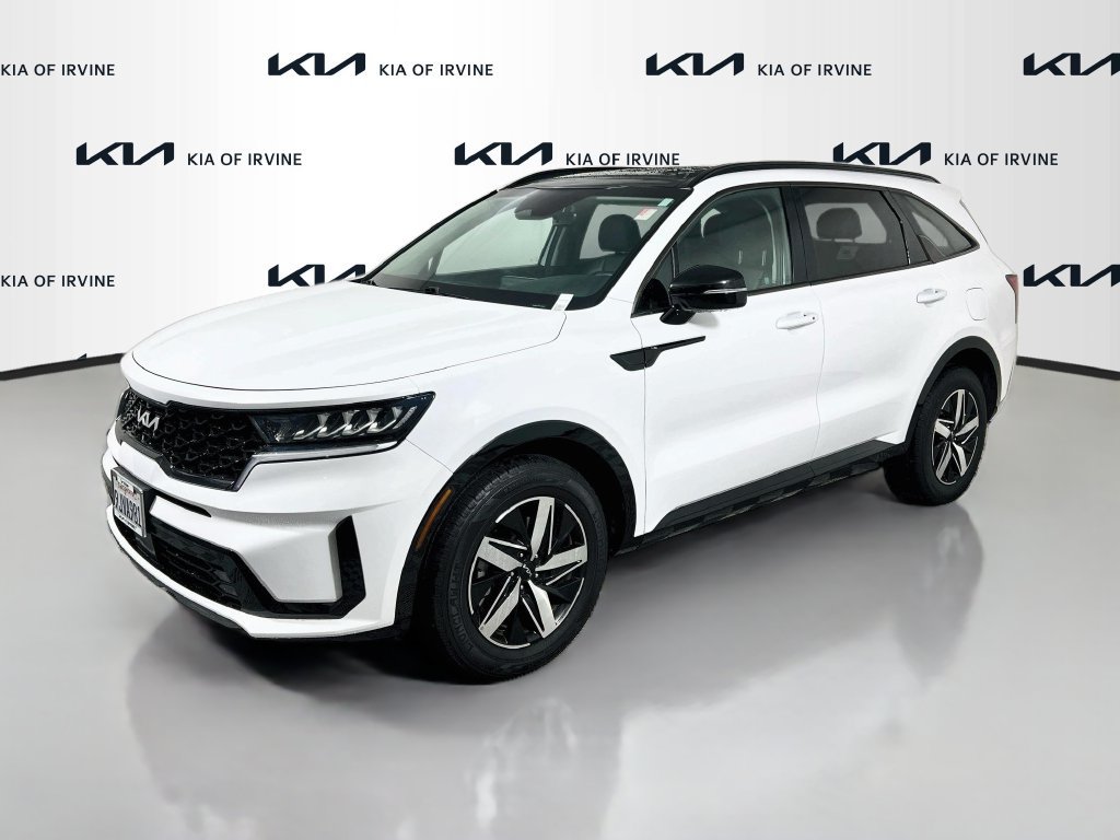 Certified 2023 Kia Sorento EX w/ Panoramic Sunroof Package FWD image 4
