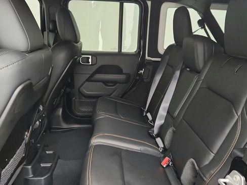 Used 2025 Jeep Wrangler Unlimited Rubicon 392 AWD/4WD image 20
