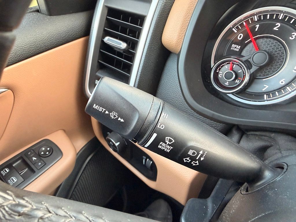 Used 2020 RAM 1500 Big Horn RWD image 18