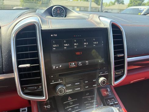 Used 2018 Porsche Cayenne GTS AWD/4WD image 14