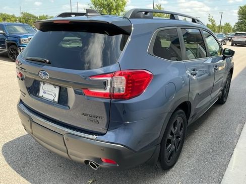 Certified 2025 Subaru Ascent Bronze Edition w/ Onyx Package AWD/4WD image 9